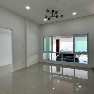 Modern Home บ้านรีโนเวทสวยเสมือนใหม่ 56 ตร.ว. ใกล้แม็คโครพิษณุโลก