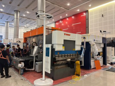 TEKMA WC67Y 40T/2000 CNC Press Brake (ESTUN E21)