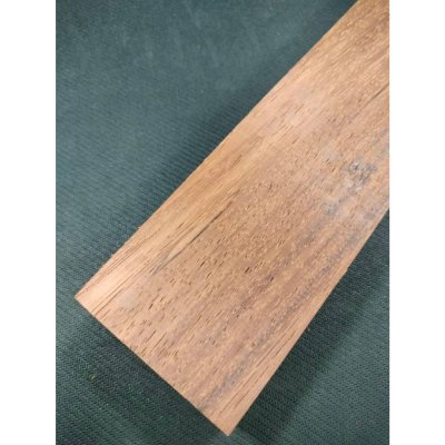 ไม้มะค่า ขนาด 1.5 " x 3 "