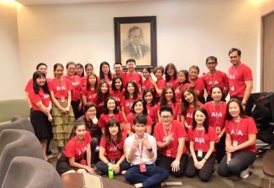 เสื้อบริษัท