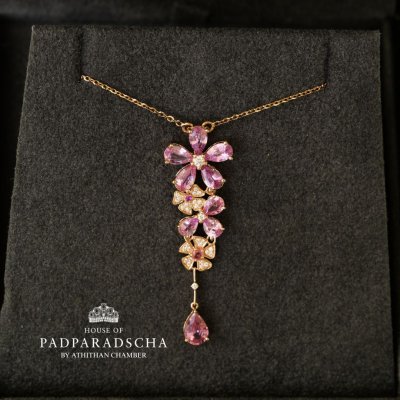 ELYSIA FLORA PENDANT NECKLACE