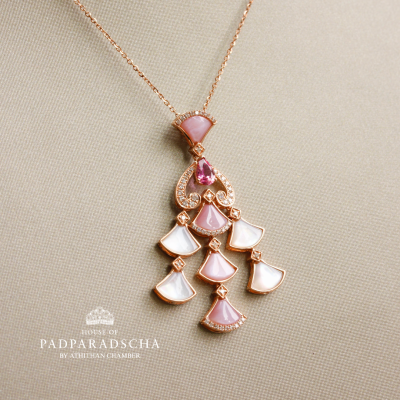 PETAL SERENADE PENDANT
