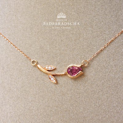 ETERNAL TULIP PENDANT NECKLACE