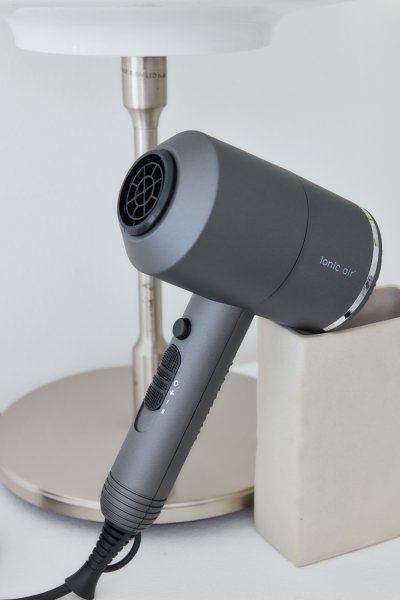 IONIC AIR HAIR DRYER