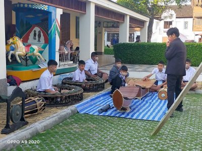 การแข่งขันดนตรีไทยและขับร้อง ในกิจกรรมการแข่งขันงานศิลปหัตถกรรมนักเรียน ครั้งที่ 70 ปีการศึกษา 2565