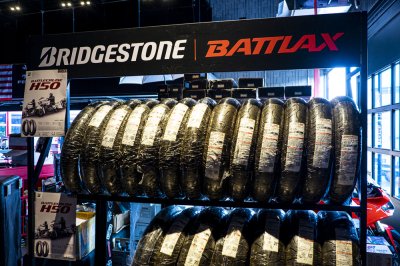 Bridgestone - Battlecruise H50 Front Wheels