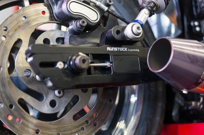 Runstock-Dyna Swingarm