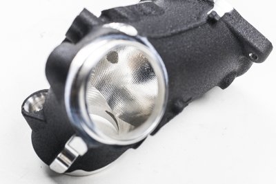 S&S Cycle – Premium 55mm CNC Ported Black Manifold for M8 Models S&S Cycle – Premium 55mm CNC Ported Black Manifold for M8 Models