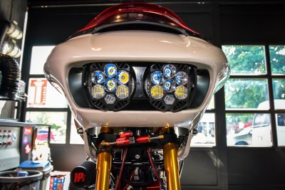 Runstock Hyperpro Steering Damper Kit – Harley-Davidson Road Glide 2014–2025 Under Fairing Mount (CNC Billet Performance Upgrade) Runstock Hyperpro Steering Damper Kit – Harley-Davidson Road Glide 2014–2025 Under Fairing Mount (CNC Billet Performance Upgrade)