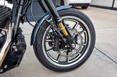 Runstock Öhlins Front End Kit for Harley-Davidson Dyna Dual Disc All Models