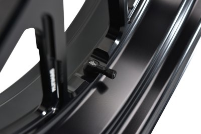 Runmag – Y Spoked CNC Billet 6061-T6 Aluminum for Harley-Davidson