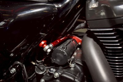 Runstock M8 Touring Engine Stabilizer – CNC Billet Harley-Davidson Performance Upgrade (2014–2025 Touring Models)