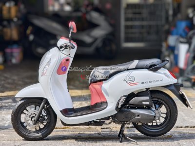 Scoopy i 2022 Club12 วิ่ง10000โล  รถบ้านเครื่องท่อเดิมสีสวย เล่มเขียวชุดโอนครบ  No1335