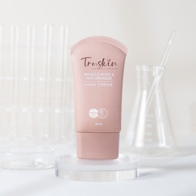 Truskin Miracle Moist &Anti-Dryness Hand Cream (30ml) ทรัส สกิน มิราเคิล มอยด์ แอนด์ ดรายแนส แฮนด์ ครีม
