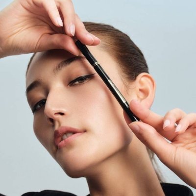 Y.O.U Express On Point Eyeliner วาย โอ ยู อายไลเนอร์ หัวแปรงปลายแหลมนุ่ม แห้งไว ติดทนนาน