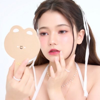 Kage Mirror คาเกะ กระจกสุดคิ้วท์ขนาดพกพา