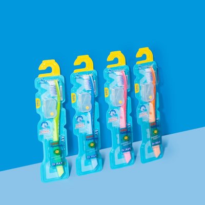 Dr.Ray Stunning ดอกเตอร์ เรย์ สตันนิง แปรงฟัน คละสี