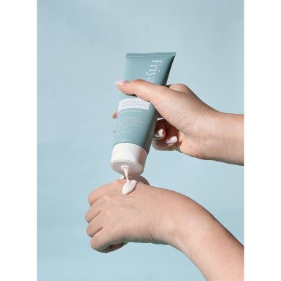 Friyaay Bright & Glow Multi-Vitamin Body lotion (100g) ฟรายเย่ โลชั่นบำรุงผิวกาย