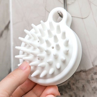CastleC Power Shampoo Massage Brush แปรงสระผม ดูแลเส้นผม ช่วยนวดหนังศีรษะ  แปรงหวีหวีซิลิโคน หวีนวดหนังศีรษะ