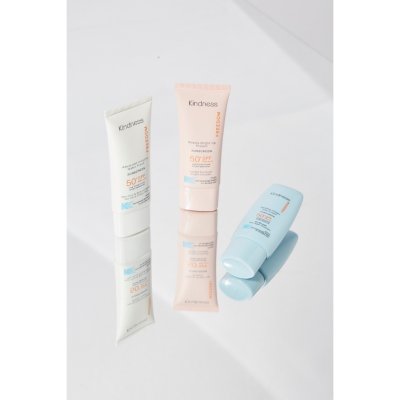 Kindness Freedom Advanced Invisible Water Fresh Sunscreen SPF50+ PA++++ (30ml) ไคนด์เนส ครีมกันแดดไฮบริดสูตรเบาสบายผิว