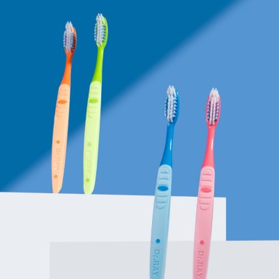 Dr.Ray Stunning ดอกเตอร์ เรย์ สตันนิง แปรงฟัน คละสี