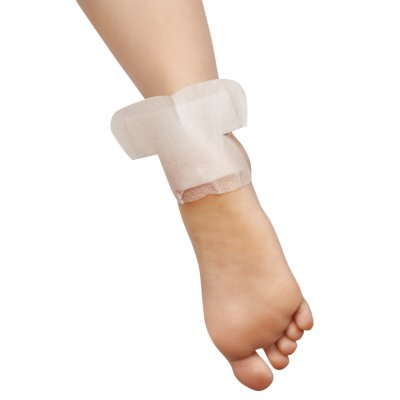 Baren Shea Butter Sleeping Heel Patch (1 กล่องมี 10 แผ่น) บาเรน เชียบัตเตอร์ สลิปปิ้ง แพทช์ แปะส้นเท้า