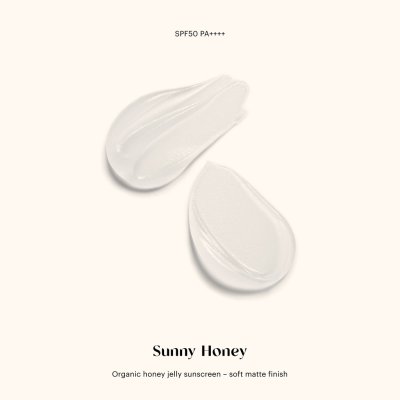 Sóllie Sunny Honey Organic Honey Jelly Sunscreen SPF50PA++++ โซลลี่ เจลกันแดด ลดรอยดำและความหมองคลํ้าจากแสงแดด