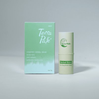 Terra Pafe Comfrey Extract Herbal Balm (7g) เทอร่า พาเฟ่ บาล์มคอมเฟรย์อโรม่า บำรุงผิว ลดอาการคัน