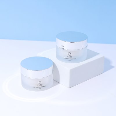 U Use Moisturizer Skin On (30g) ยู ยูส มอยเจอร์ไรเซอร์  สกิน ออน