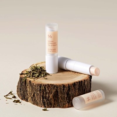 Dr.Ceuracle Vegan Kombucha Tea Lip Balm (3.7g) ดร.ซูราเคิล ลิปบาล์มวีแกน