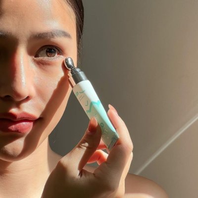 Luna Jelly Eye Care (10g) แบบหลอด ครีมทาใต้ตาลูน่า