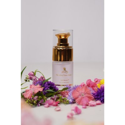 Ladaz Hydrating Facial Essence ลาแดซ ผลิตภัณฑ์บำรุงผิวหน้าเอสเซนส์