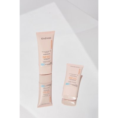 Kindness Freedom Beauty Bright Up Protect Sunscreen SPF50+ PA++++ (30ml) ไคนด์เนส กันแดดไฮบริดเนื้อมูส