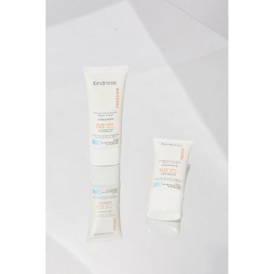 Kindness Freedom Advanced Invisible Water Fresh Sunscreen SPF50+ PA++++ (30ml) ไคนด์เนส ครีมกันแดดไฮบริดสูตรเบาสบายผิว