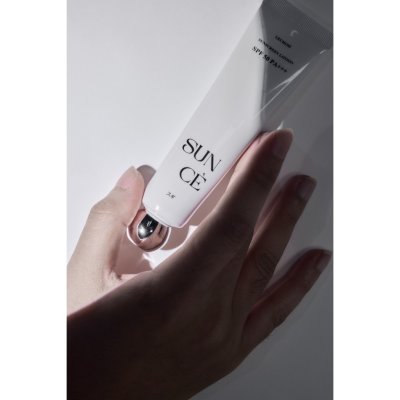 Lechom Sun Ce Sunscreen Lotion SPF50 PA+++ (25g) เลอโฉม กันแดดซันเซ