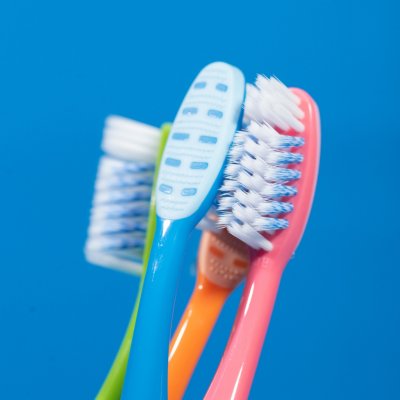 Dr.Ray Stunning ดอกเตอร์ เรย์ สตันนิง แปรงฟัน คละสี