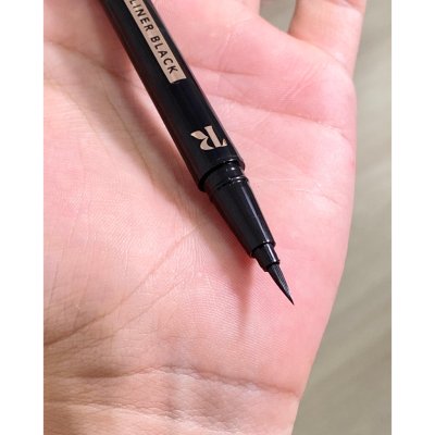 Tiara ShapeMe Eyeliner Black เทียร่า อายไลเนอร์สีดำสนิท เส้นเรียวเล็ก