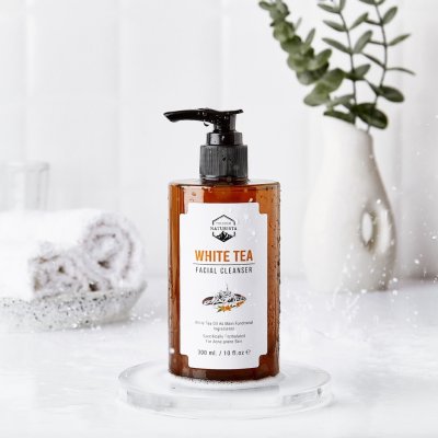 Naturista White Tea Facial Cleanser (300ml) เจลล้างหน้าชาขาวสูตรอ่อนโยน