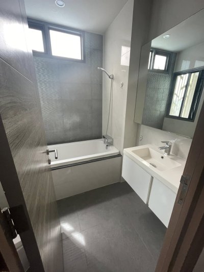 Mayfair Place Sukhumvit 50