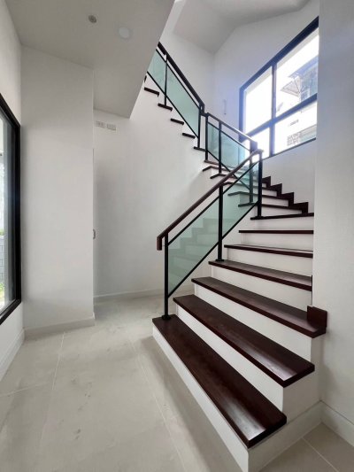 The City Ekkamai-Lat Phrao