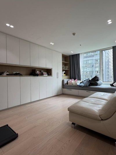 The Royal Saladaeng Condominium
