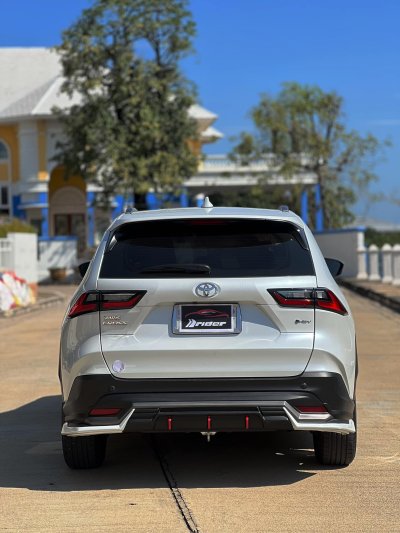 Yaris Cross 2024
