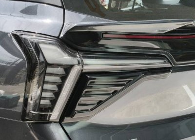 ครอบใต้ไฟหลัง XForce