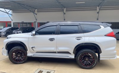 กาบประตู Pajero 2020 Rider
