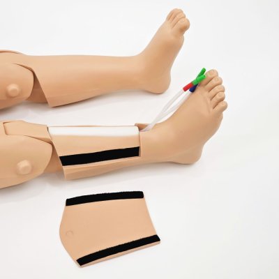 P033 หุ่นฝึกการพยาบาลเด็ก 3 ขวบ /  Child 3 Year Care Manikin