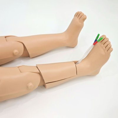 P033 หุ่นฝึกการพยาบาลเด็ก 3 ขวบ /  Child 3 Year Care Manikin