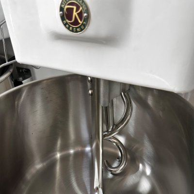 เครื่องผสมแป้ง,นวดแป้งหัวเกลียว 5-10 กก. เครื่องผสมแป้ง,นวดแป้งหัวเกลียว 5-10 กก.