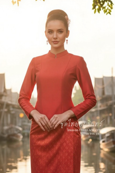 ชุดไทยอมรินทร์ สีแดง (TA 017)