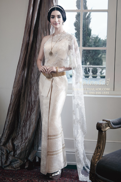 ชุดไทยจักรี สีครีม (TCK 001)