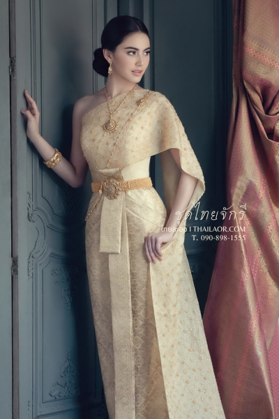 ชุดไทยจักรี สีทอง (TCK 001)